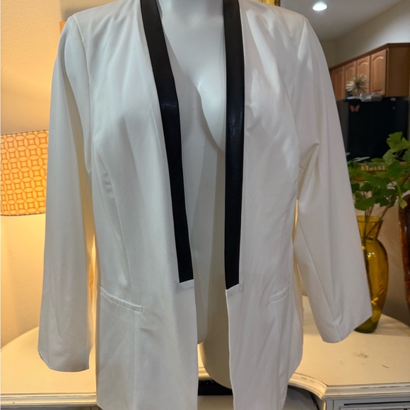 Torrid Ivory Jacket with Black Faux Leather Trim Accents (4) - Picture 2 of 14